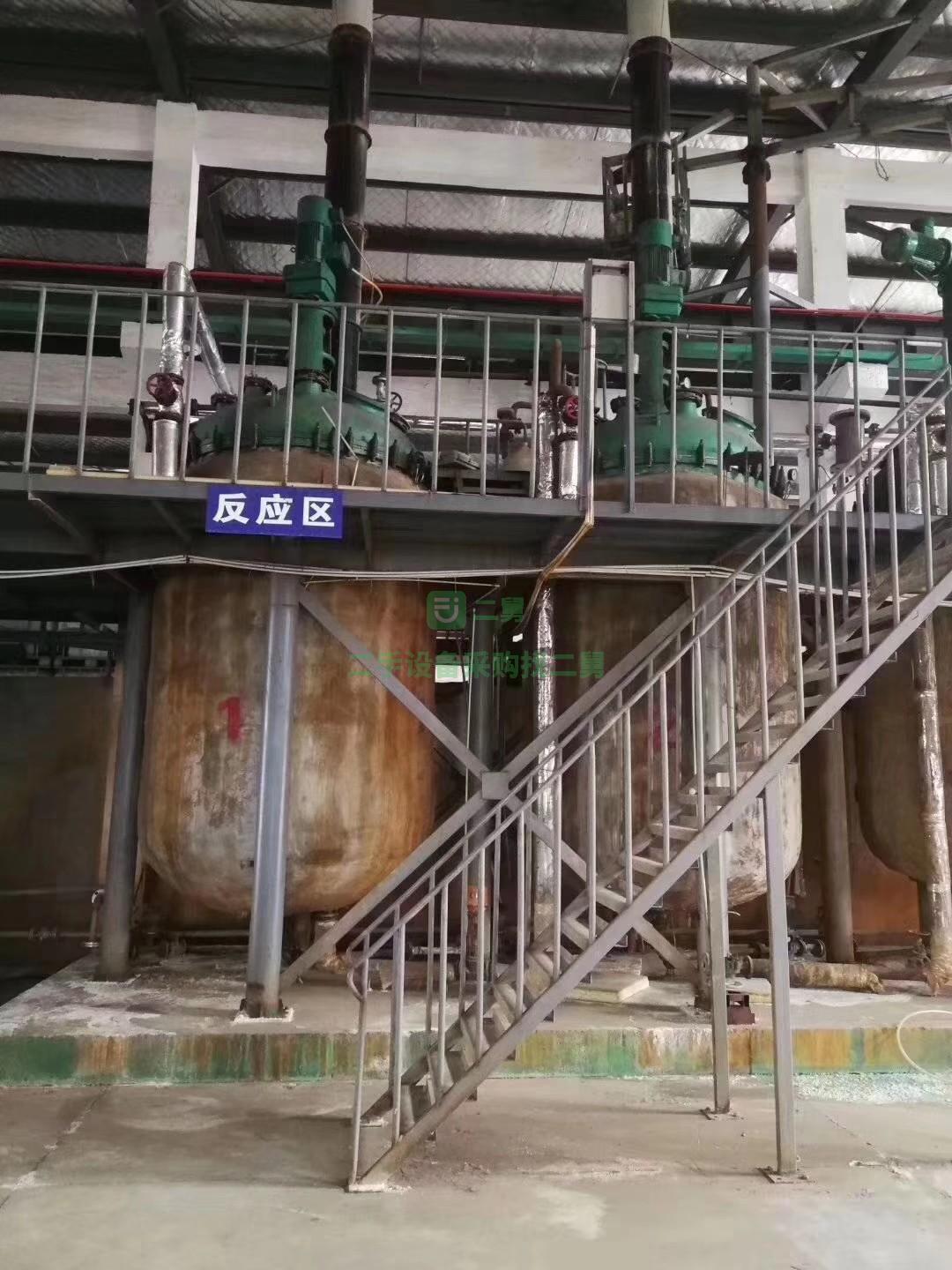 出售二手九成新5噸搪瓷反應釜