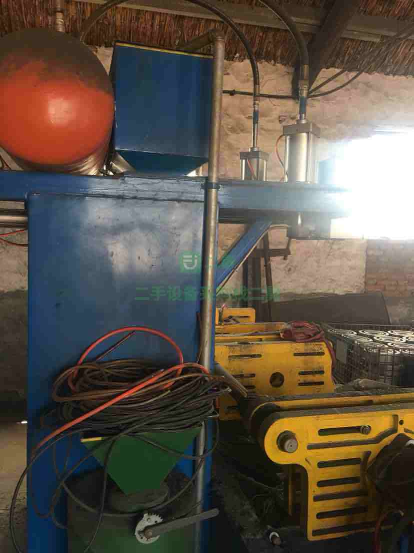 二手雙工位射芯機(jī)九成新