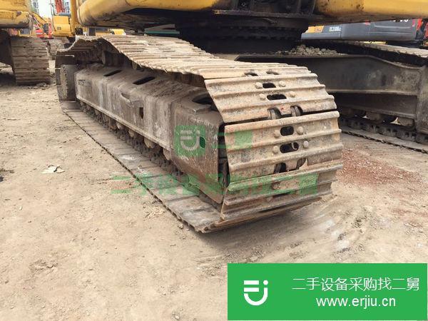 二手小松220挖掘機