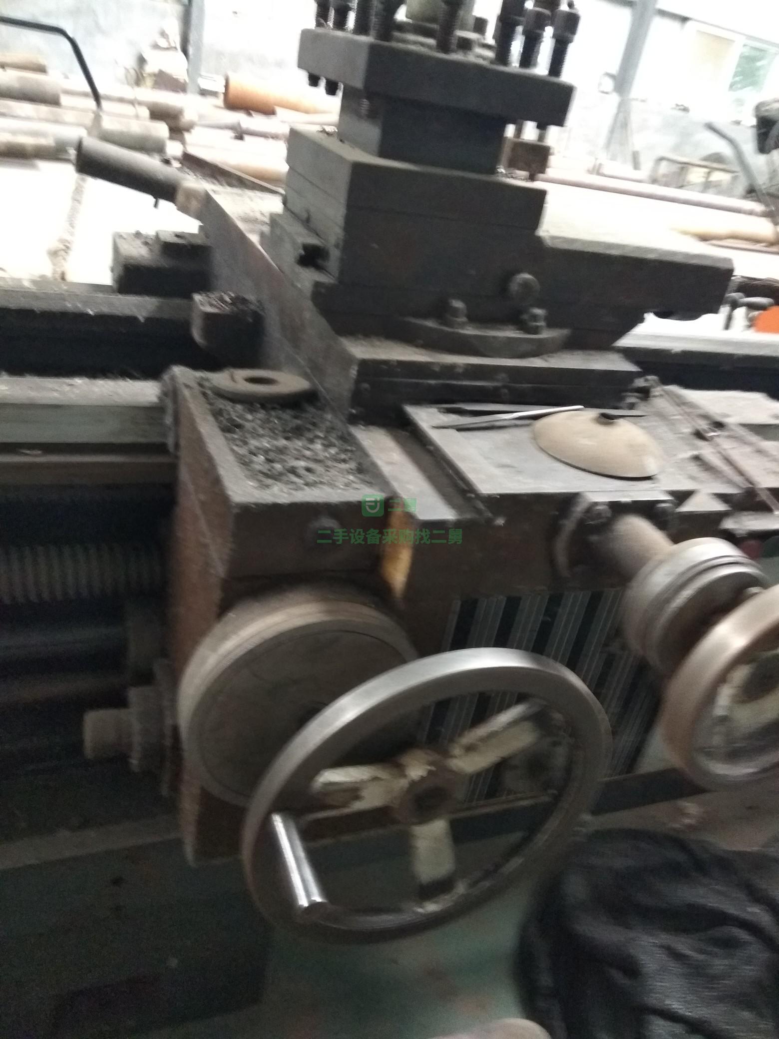 普通車床