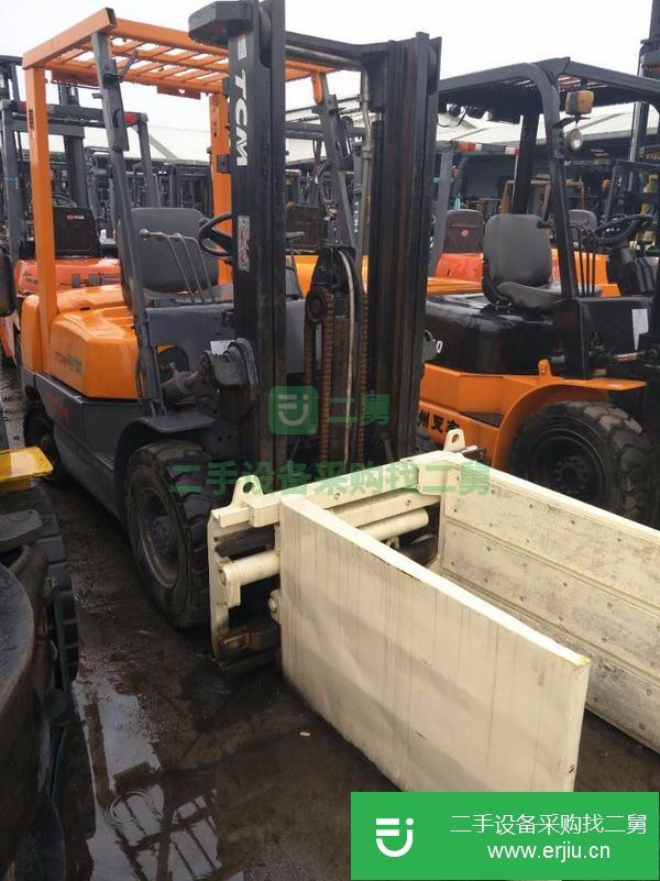 轉讓3噸抱夾叉車
