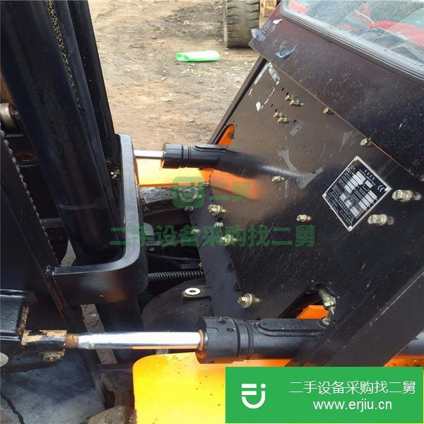 二手電瓶,柴油叉車低價(jià)轉(zhuǎn)讓