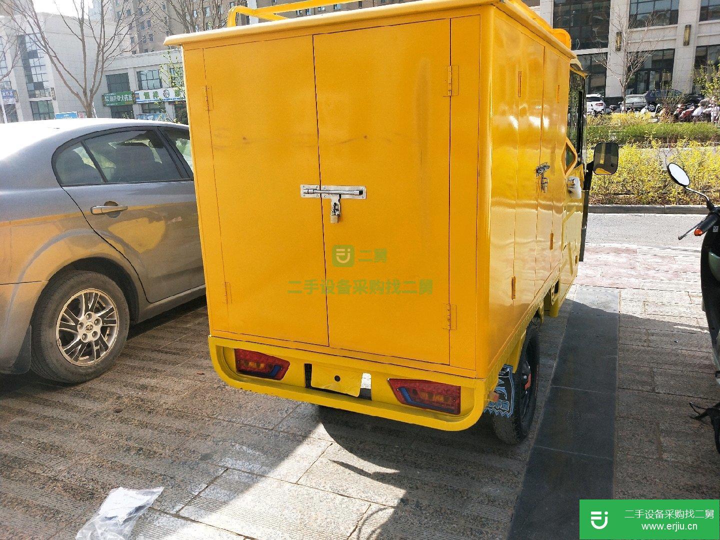移動(dòng)上門(mén)蒸汽洗車(chē)