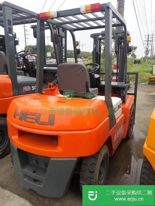 2手舊內(nèi)燃式合力3噸柴油叉車