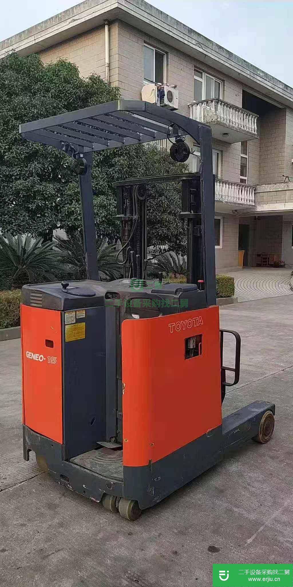 轉(zhuǎn)讓豐田站立式二手電動(dòng)叉車