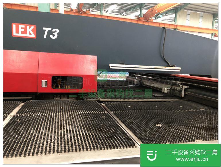 二手數控轉塔沖鈑金數控沖床香港梁發記T3-1620噸位30，1620*4000