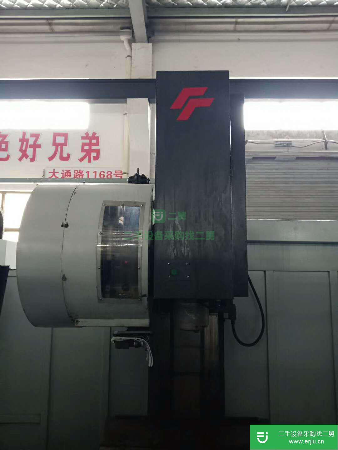 轉(zhuǎn)讓二手友佳800導(dǎo)軌兩線一硬24把機(jī)械手刀庫(kù)加工中心
