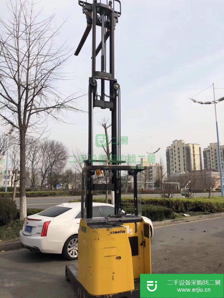 二手小松1.8噸前移式電動叉車，八成新舉高5米