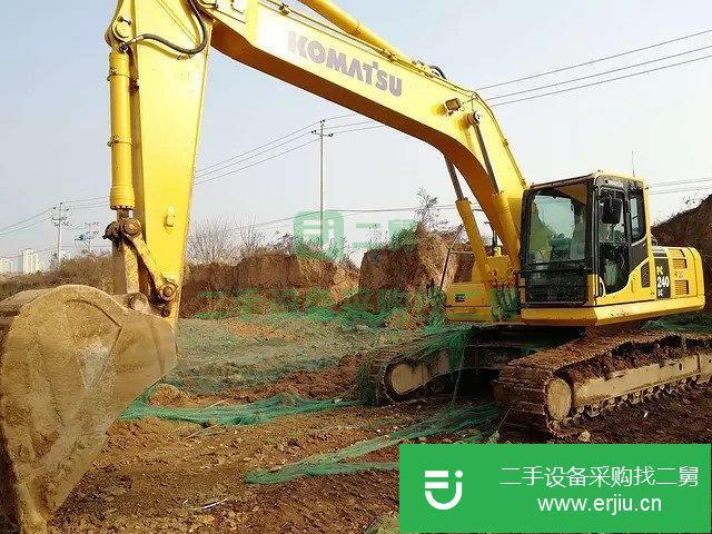 二手小松 PC240LC-8 挖掘機