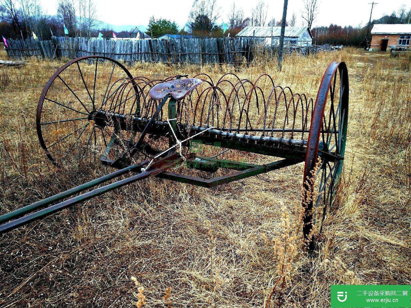 出售四輪、打草機、摟草機