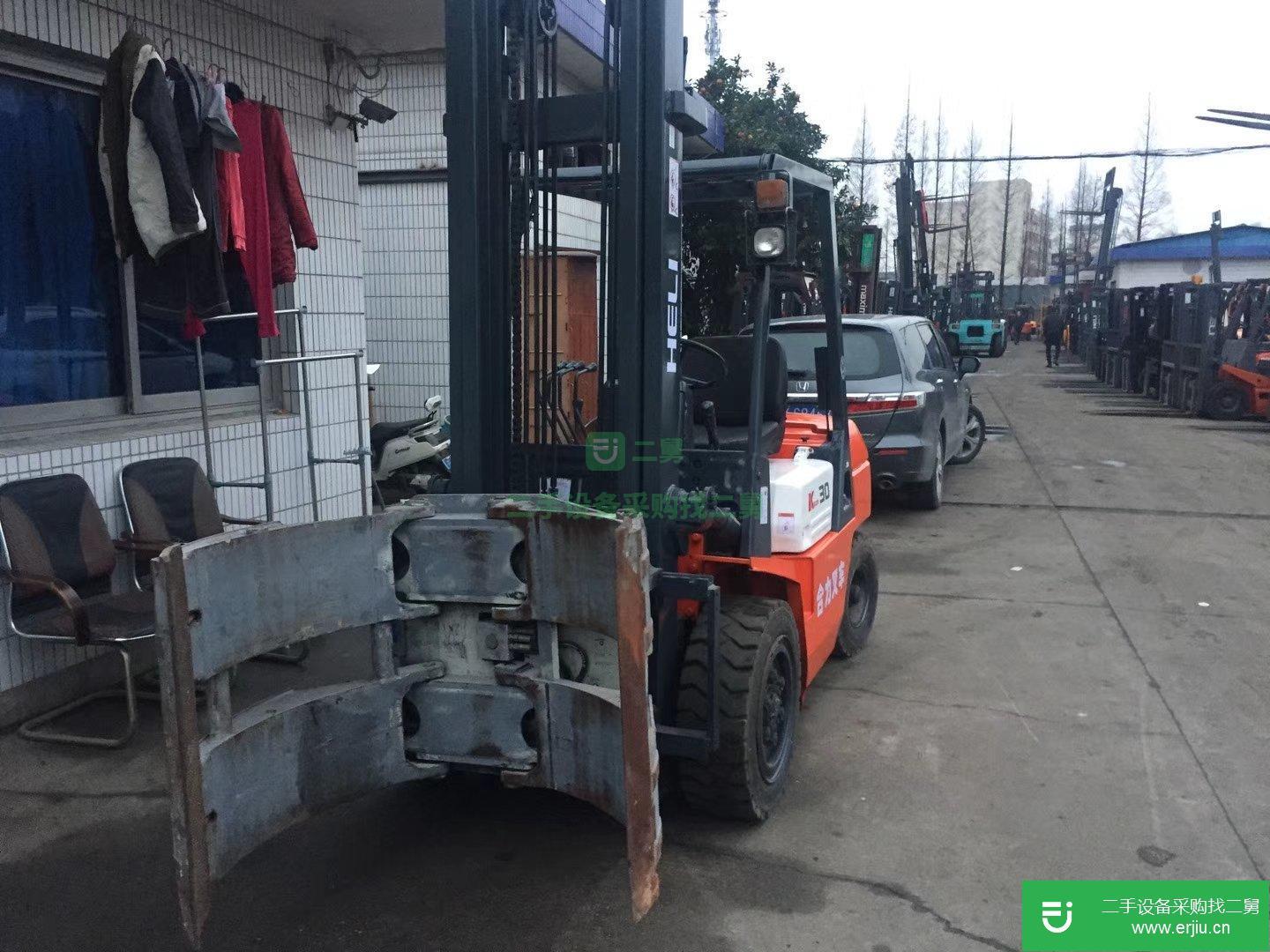 轉(zhuǎn)讓自動(dòng)擋3噸軟夾包叉車