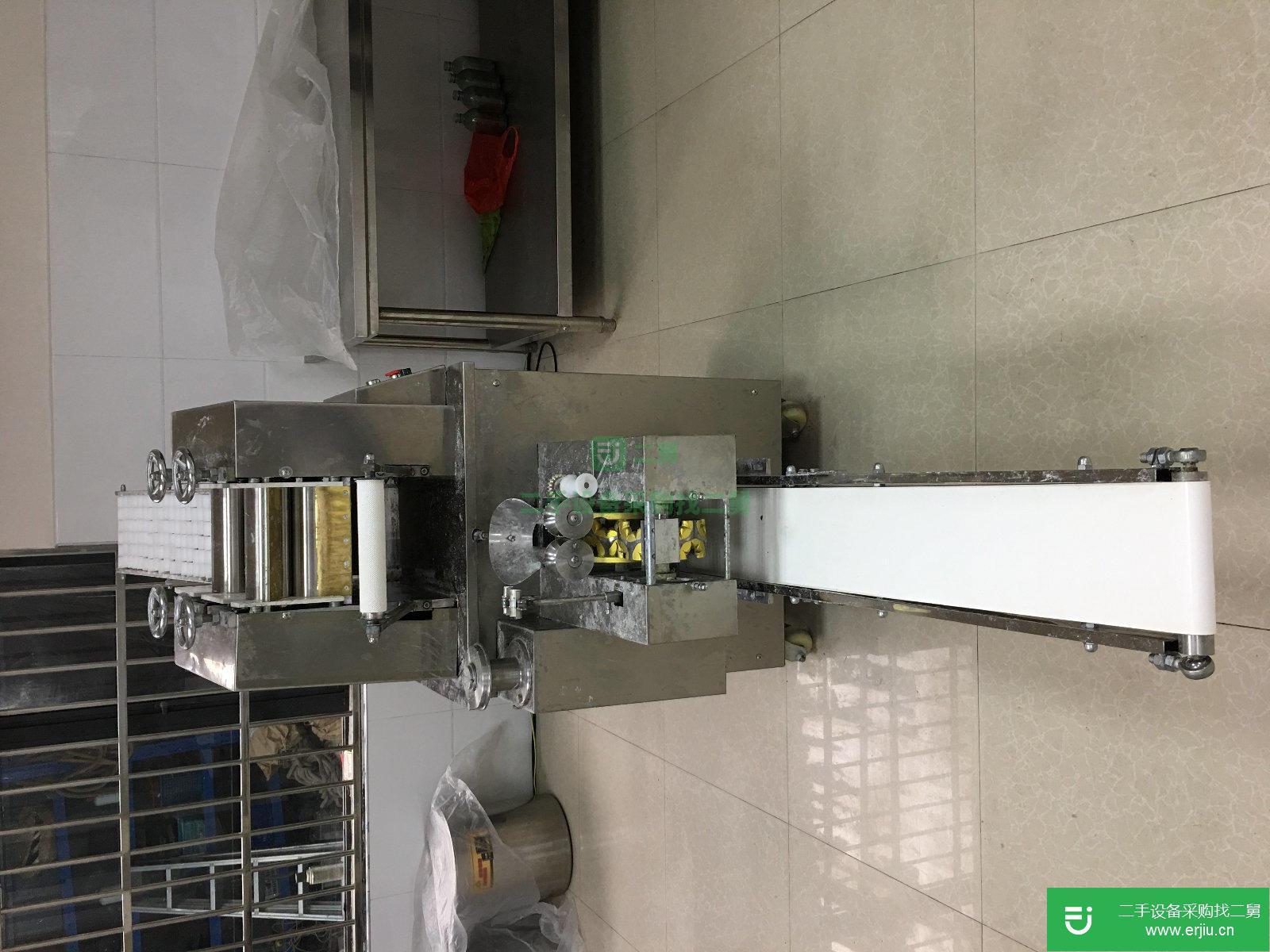 包餃子機(jī)整套設(shè)備含速凍柜等