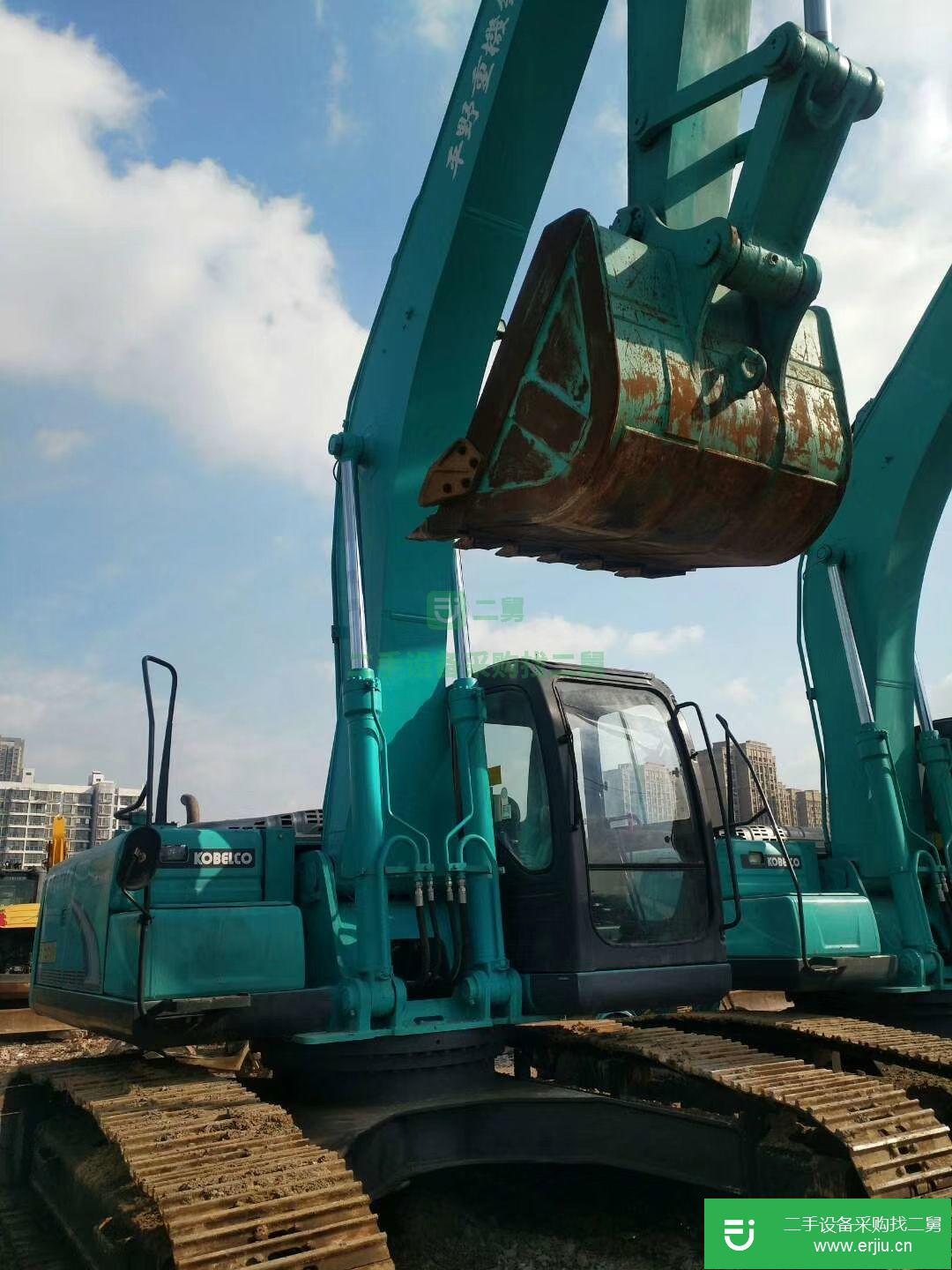神鋼 SK260LC-8 挖掘機(jī)