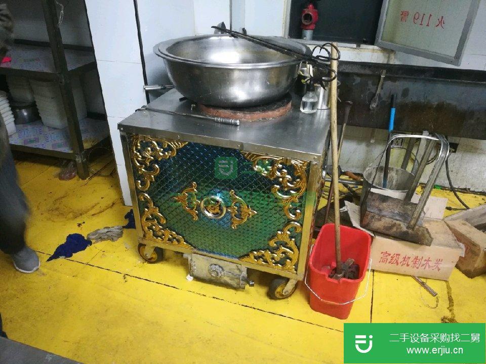 轉讓新疆烤馕爐 烤架子肉爐 生鋁鍋 酒店桌椅