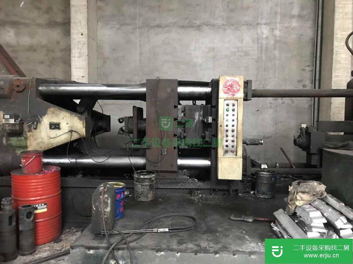 800噸壓鑄機