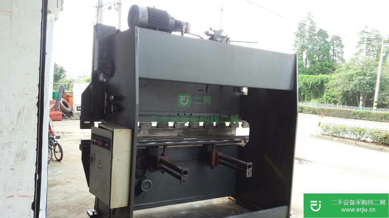 8成新63噸2500折彎機