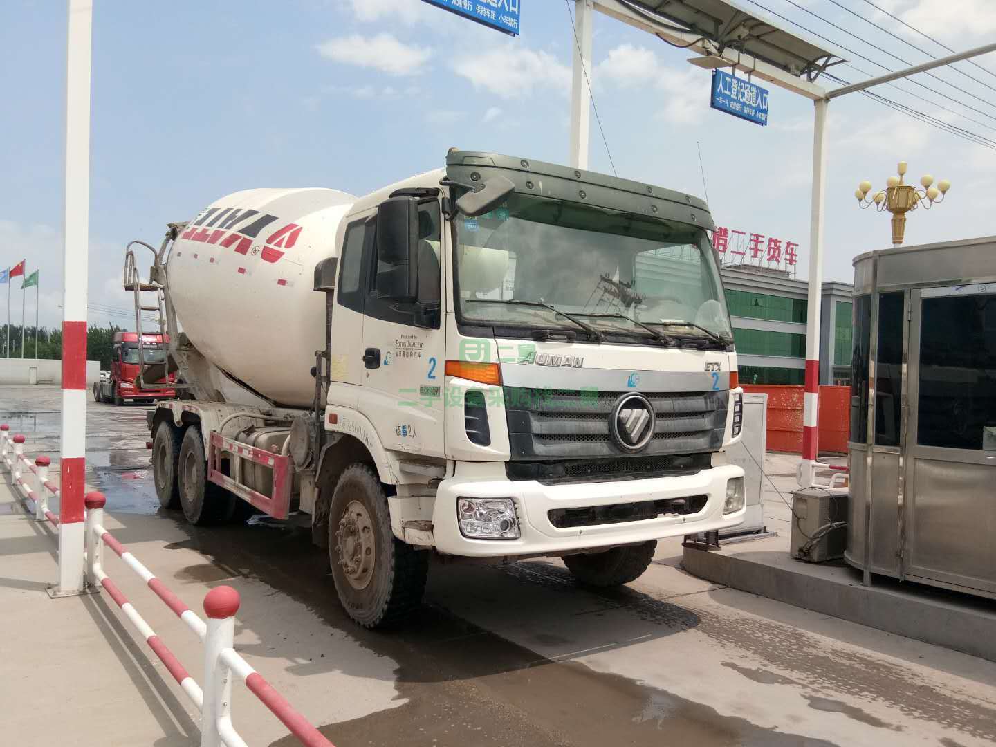 二手歐曼大14方攪拌車8成新山東省濟寧市