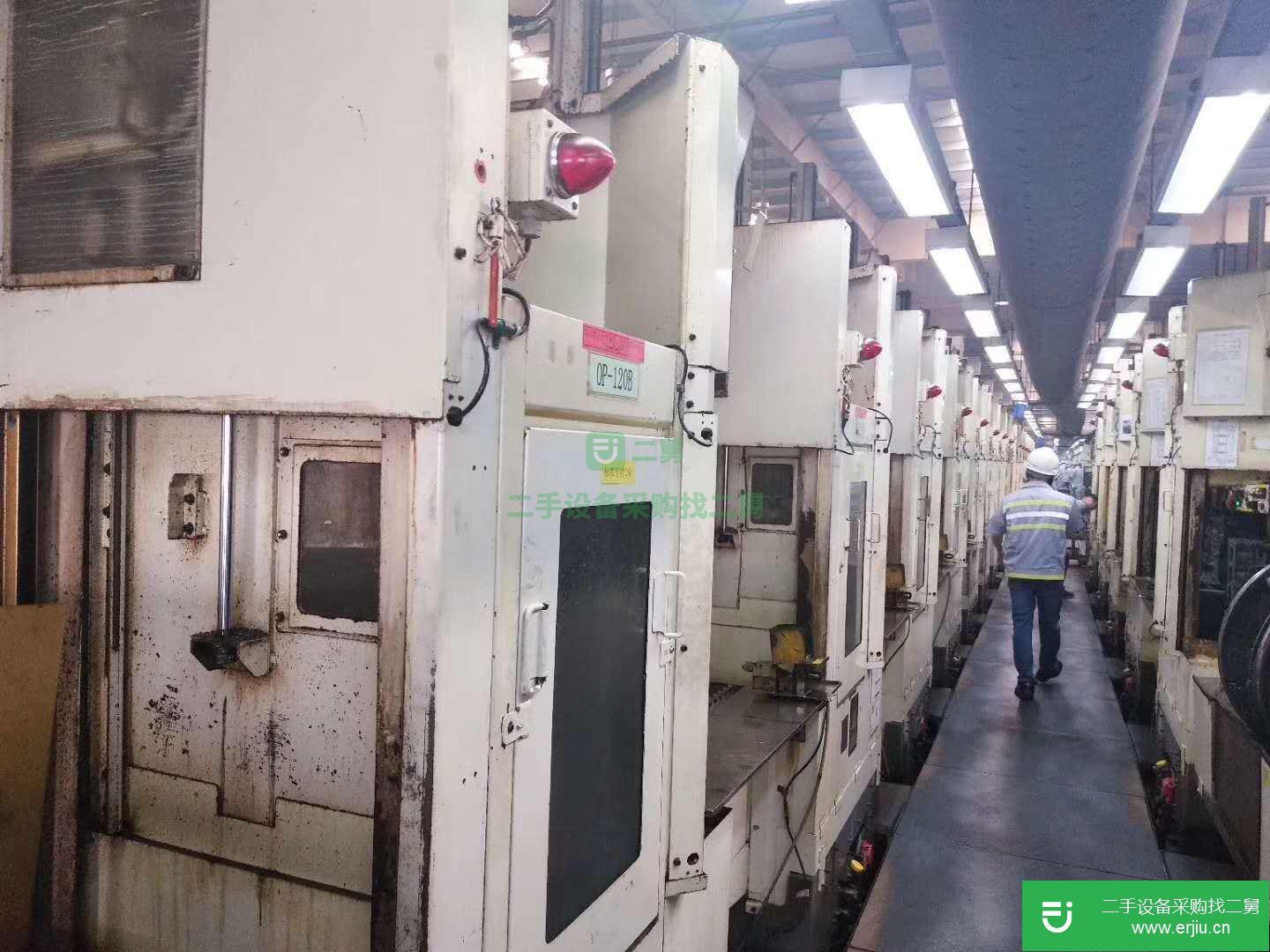 處理日本小松臥雕銑機