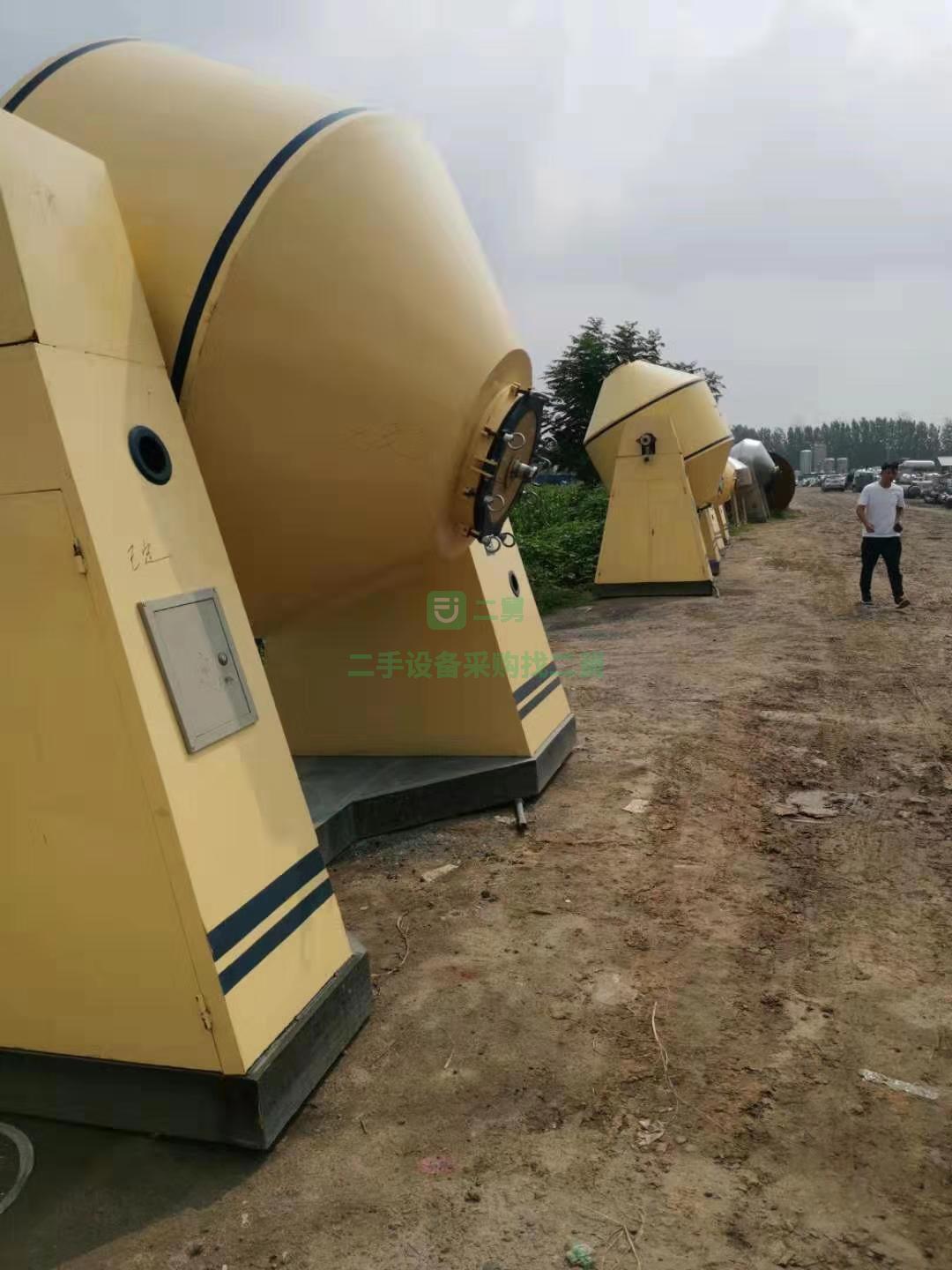 二手雙錐回轉干燥機9成新山東省青島市