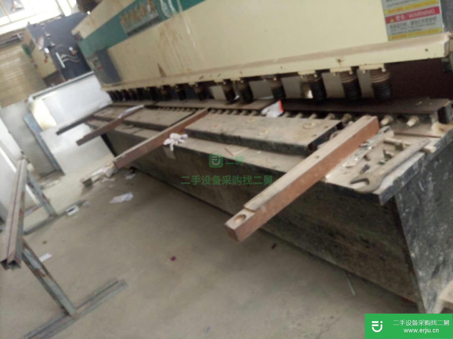 4米剪板機(jī)折彎?rùn)C(jī)急出售