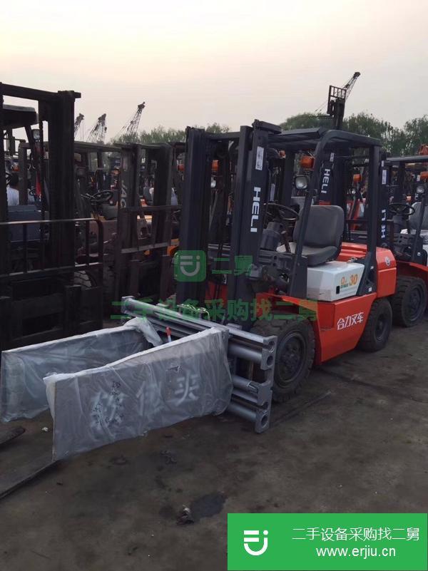 可以上牌進口2噸電動叉車,小型豐田2噸電動叉車出售