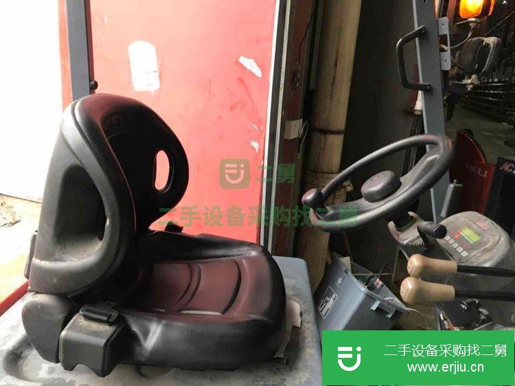 轉(zhuǎn)讓2噸合力電動(dòng)叉車，17年購(gòu)買原裝電池續(xù)航5小時(shí)