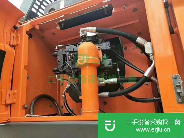云南邵通轉(zhuǎn)讓斗山DH500挖掘機(jī)