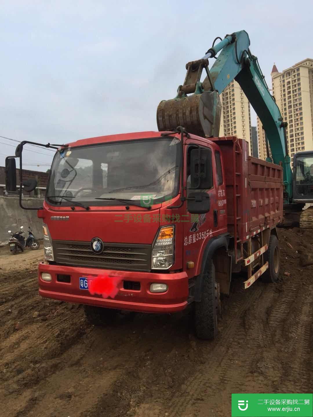 廣東鎮江市出售二手九成新的重汽王牌工程車！