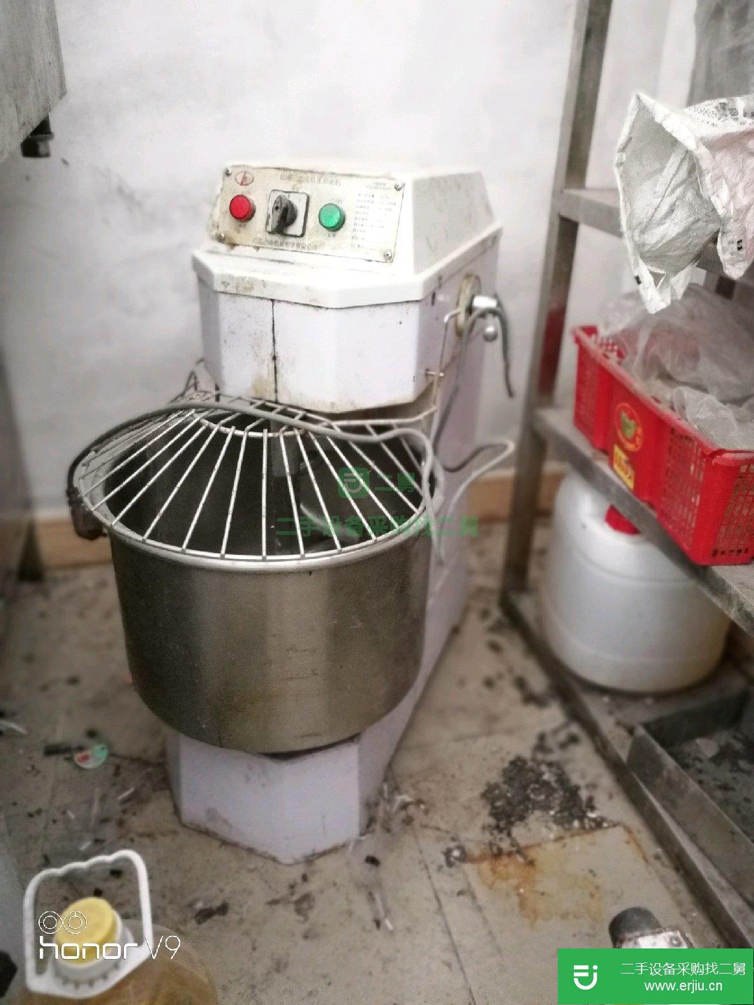 低價處理成套面包奶茶設備