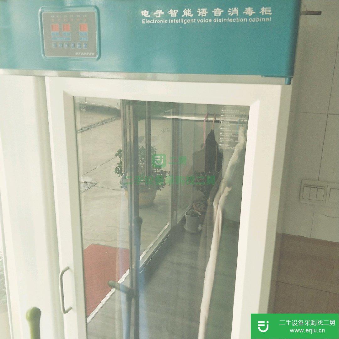 成套干洗設備轉讓九成新，有二臺機沒使用過。
