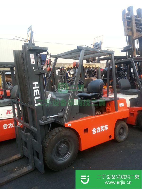 轉讓3.5噸側翻柴油叉車