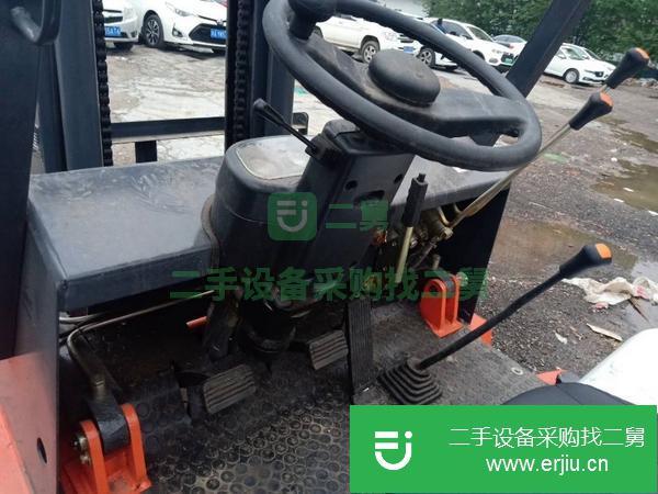 低價出售一臺4噸起升3米叉車