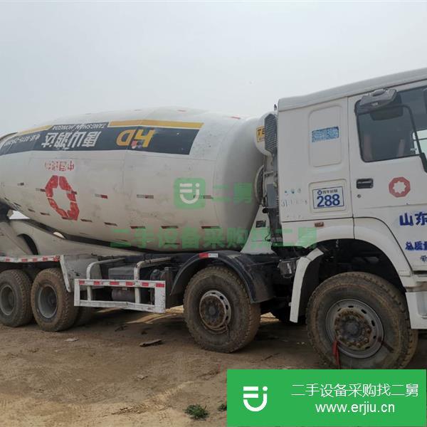 出售二手水泥攪拌車豪沃