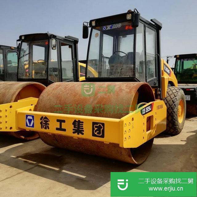 湖州個人急轉讓20噸壓路機