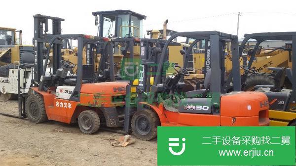 合力電瓶叉車