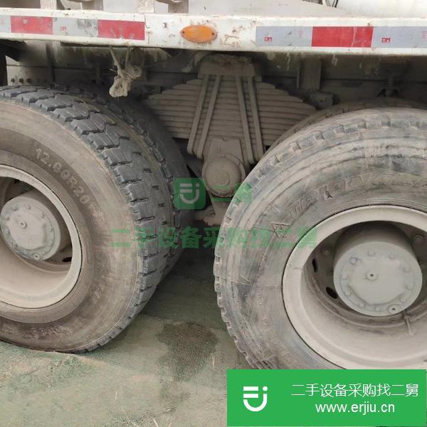 出售二手攪拌車豪沃大20方
