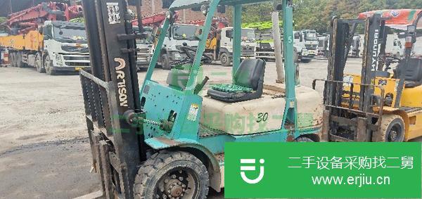 廣東廣州出售二手九成新的閑置叉車