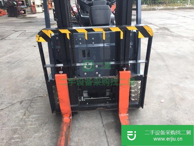 豐田1噸三支點小體積倉儲專用二手叉車，二手叉車價低