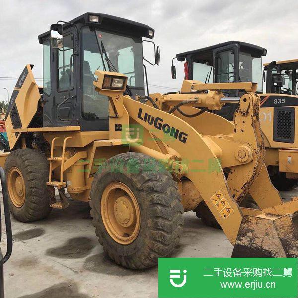 沙場倒閉緊急出售個人二手裝載機-柳工50裝載機三臺打包出售