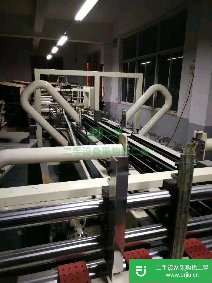 全自動(dòng)粘箱機(jī)2600型