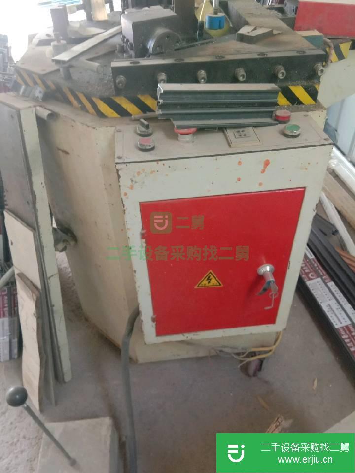 鋁合金彩鋁斷橋加工設備