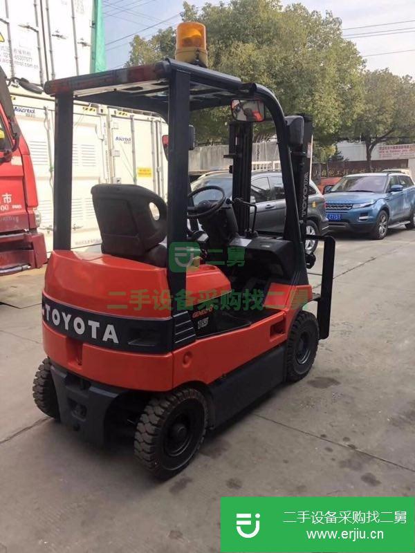 可以上牌進口2噸電動叉車,小型豐田2噸電動叉車出售