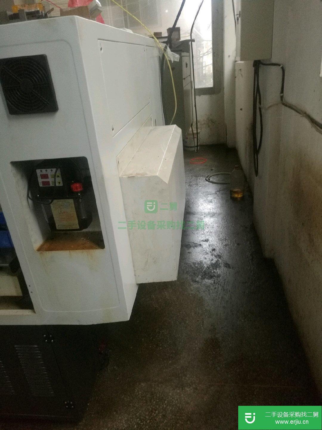 浙江溫州出售二手九成新的數控車床，砂輪機便宜處理