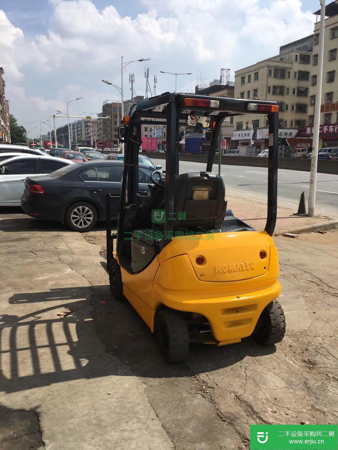 進口二手1.5噸小松電動叉車，可上牌倉庫二手叉車無污染