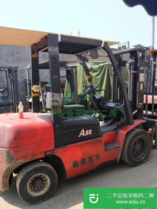 二手杭州3噸八成新柴油叉車 內燃式二手叉車低價出