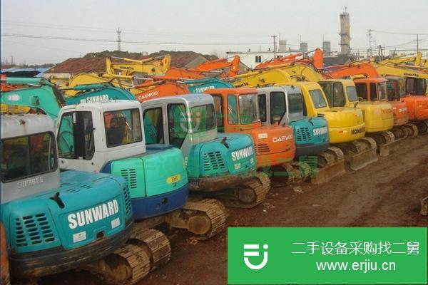 轉讓二手國產小型挖機,二手國產微型挖掘機