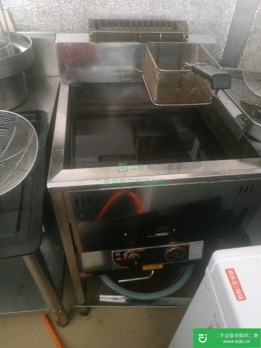 炸雞爐，容量大，熱油快