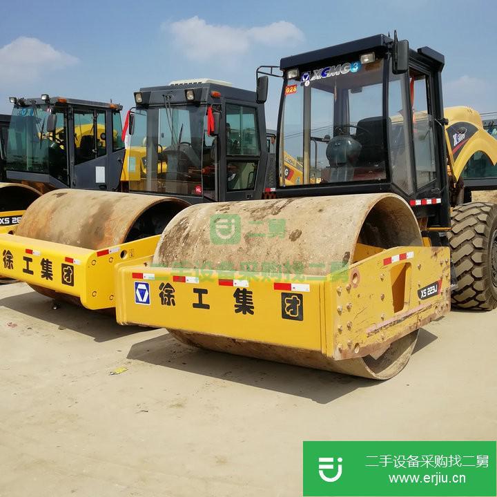邯鄲賣九成新2017年二手震動(dòng)壓路機(jī)