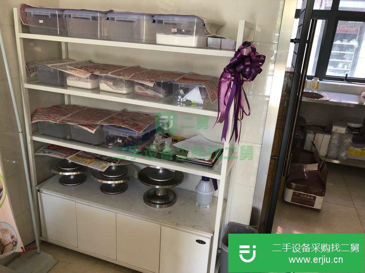 蛋糕店展柜，設備轉讓