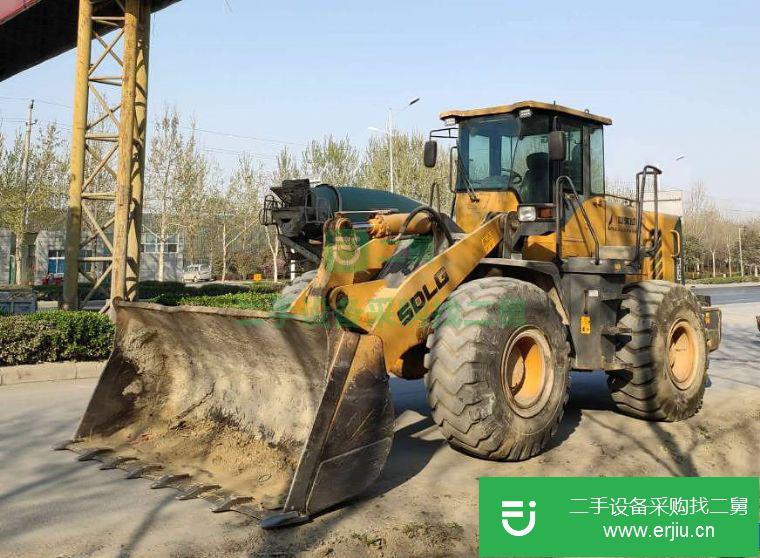 出售8-9成新二手裝載機{鏟車}